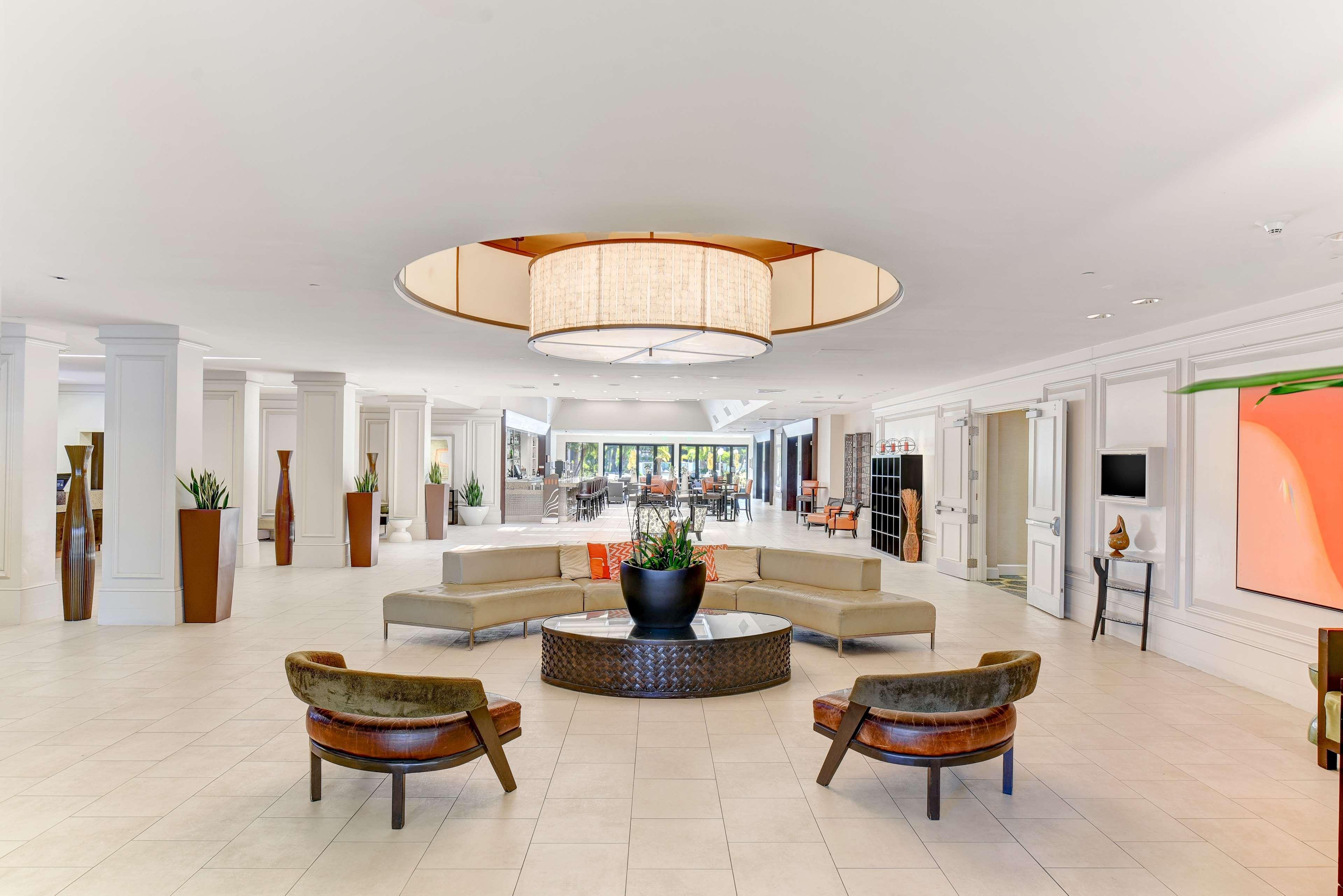 מלון Hilton Irvine/Orange County Airport מראה חיצוני תמונה